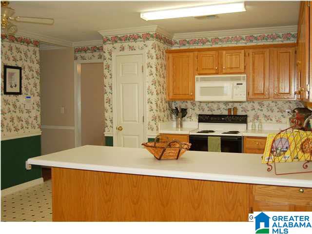 139 Pebble Lane Alabaster, AL 35007 - Photo 11 of 32