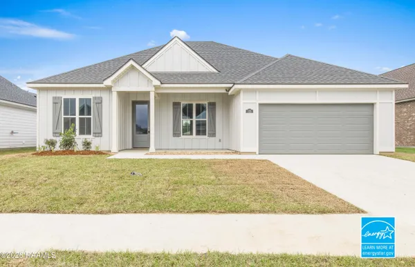 $284,999 | 125 Crooked Pine Lane, Scott, LA 70583