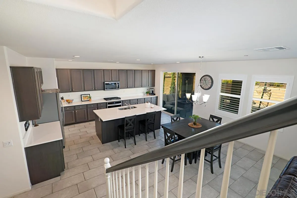 1209 Lorenzo Road Chula Vista, CA 91913 - Photo 13 of 28 Gallery Image 13