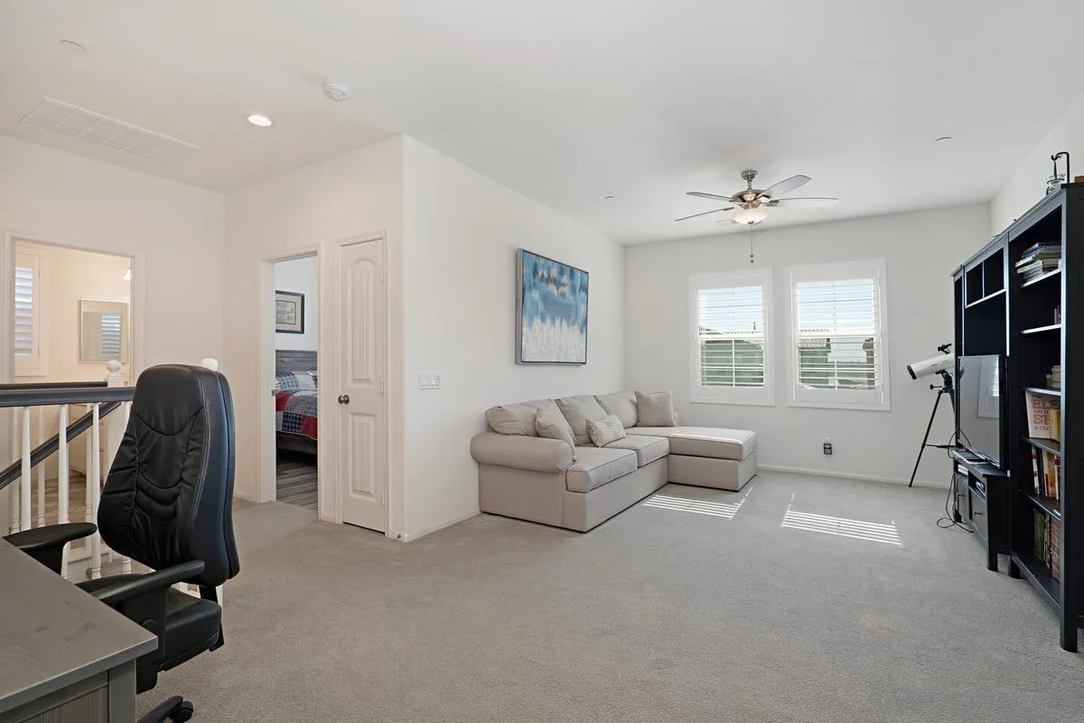 1209 Lorenzo Road Chula Vista, CA 91913 - Photo 15 of 28 Gallery Image 15
