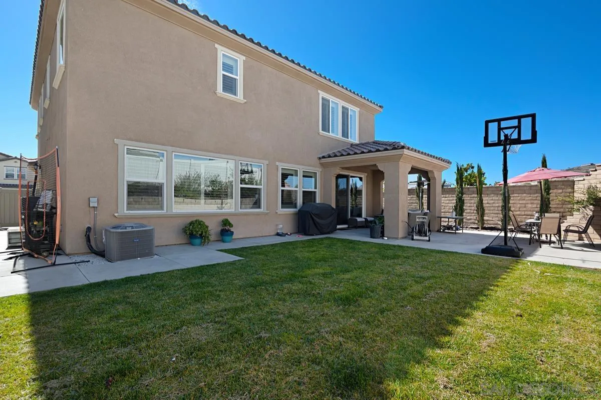 1209 Lorenzo Road Chula Vista, CA 91913 - Photo 22 of 28 Gallery Image 22