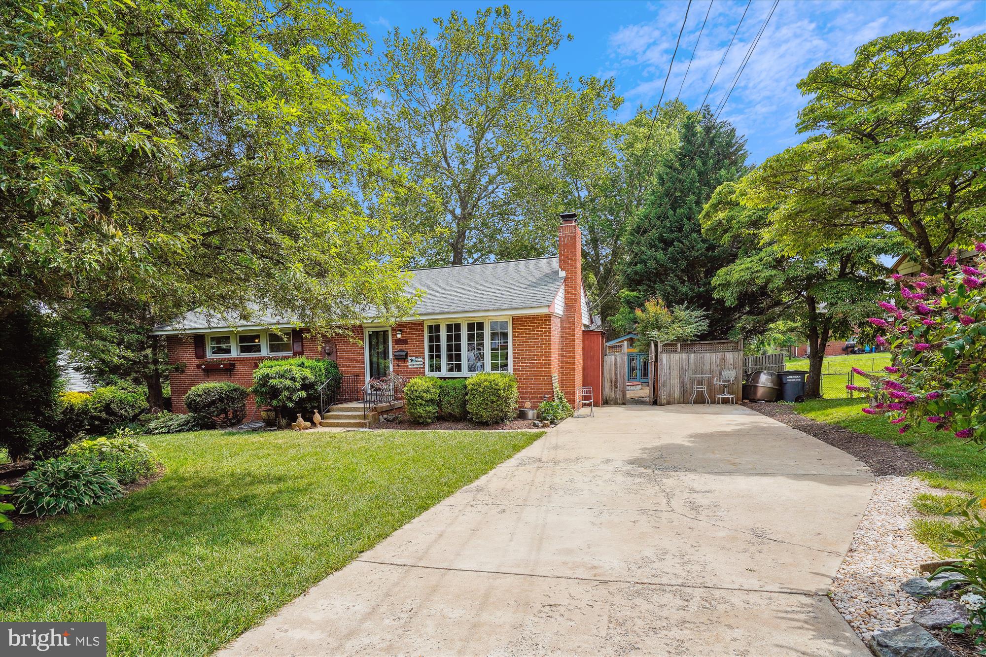 5231 Nutting Drive Springfield, VA 22151 - Photo 1 of 32 Beautiful RAVENSWORTH Rambler