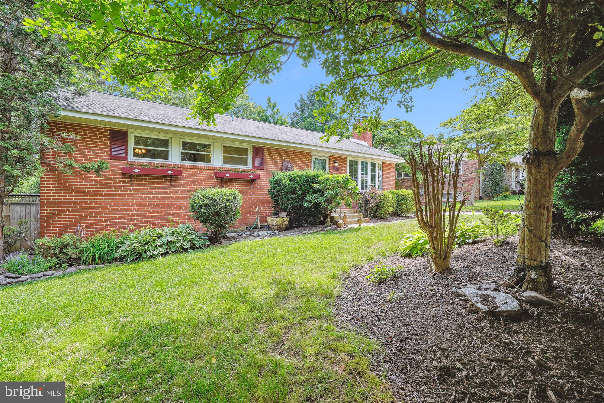 5231 Nutting Drive Springfield, VA 22151 - Photo 2 of 32 Front Elevation