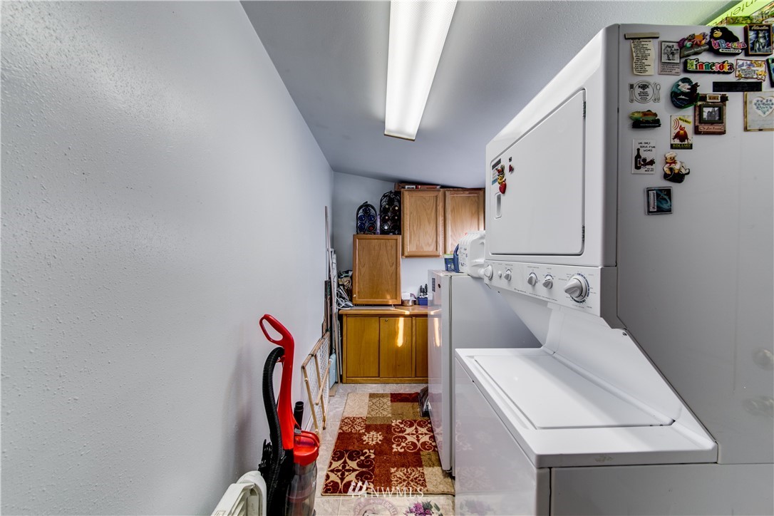 6985 Phillips Road Southeast Port Orchard, WA 98367 - Photo 13 of 17 Gallery Image 13