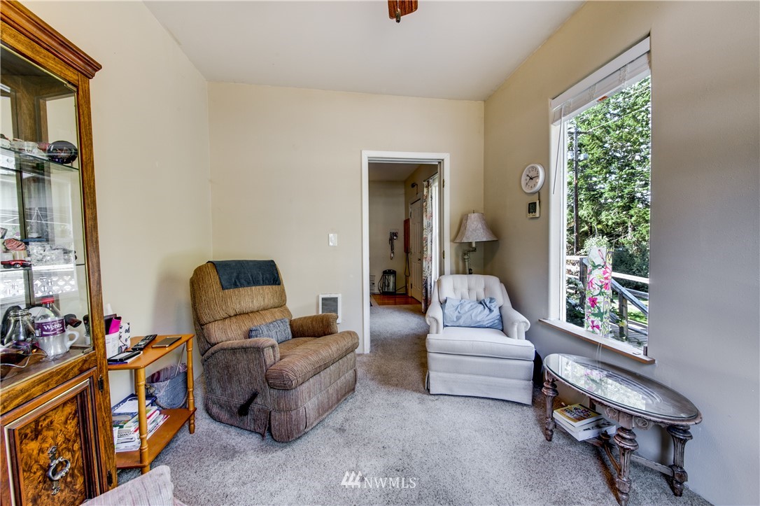 6985 Phillips Road Southeast Port Orchard, WA 98367 - Photo 8 of 17 Gallery Image 8