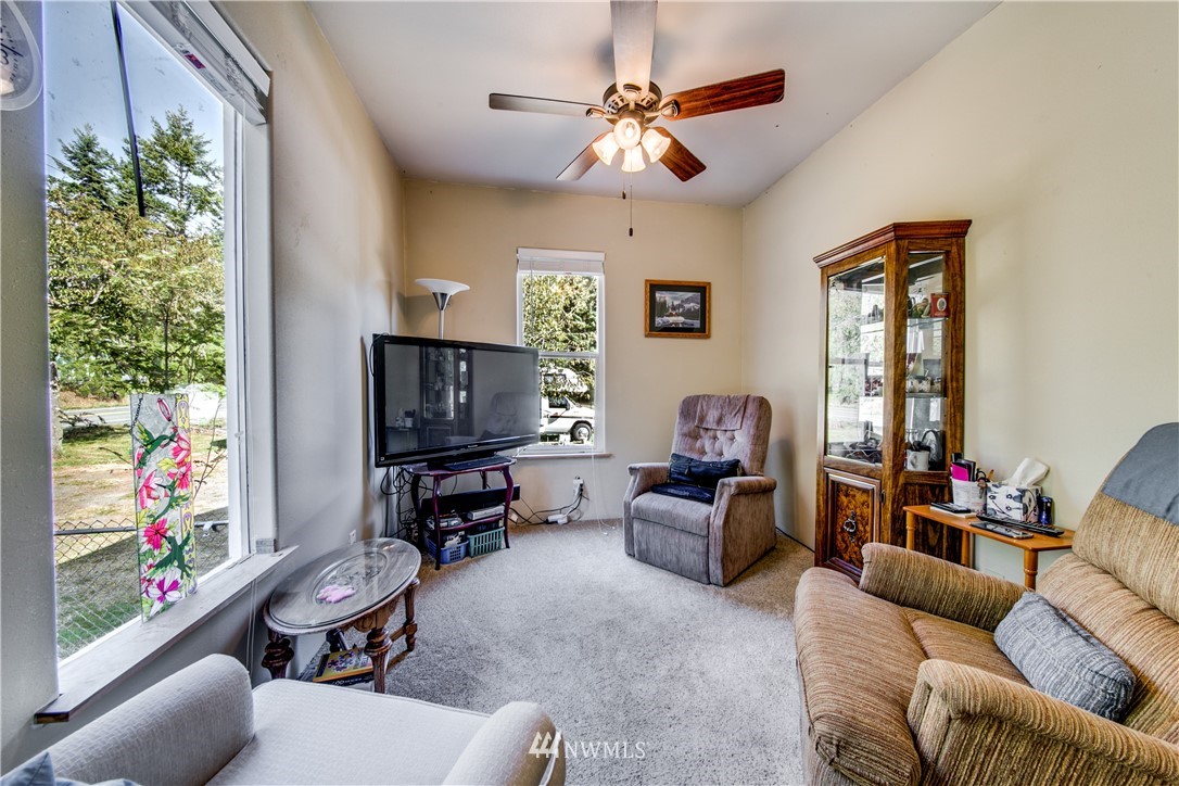 6985 Phillips Road Southeast Port Orchard, WA 98367 - Photo 9 of 17 Gallery Image 9