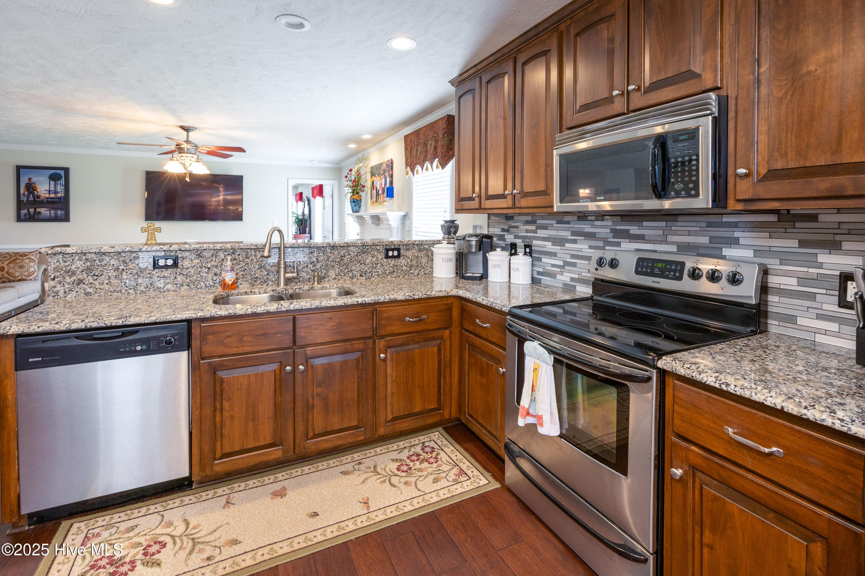 430 Rose Road Newton Grove, NC 28366 - Photo 14 of 48 430 Rose Rd15