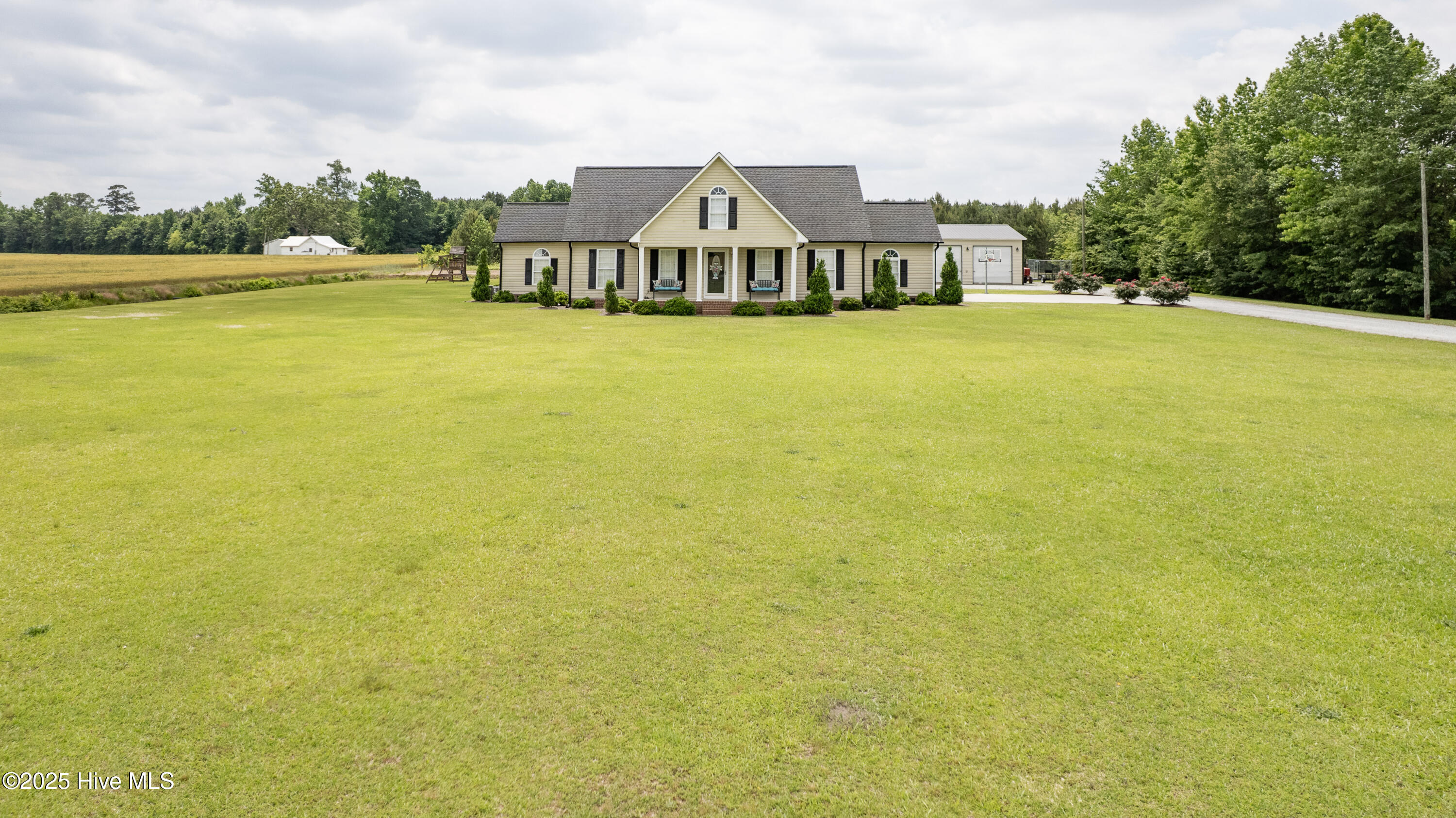 430 Rose Road Newton Grove, NC 28366 - Photo 3 of 48 430 Rose Rd3
