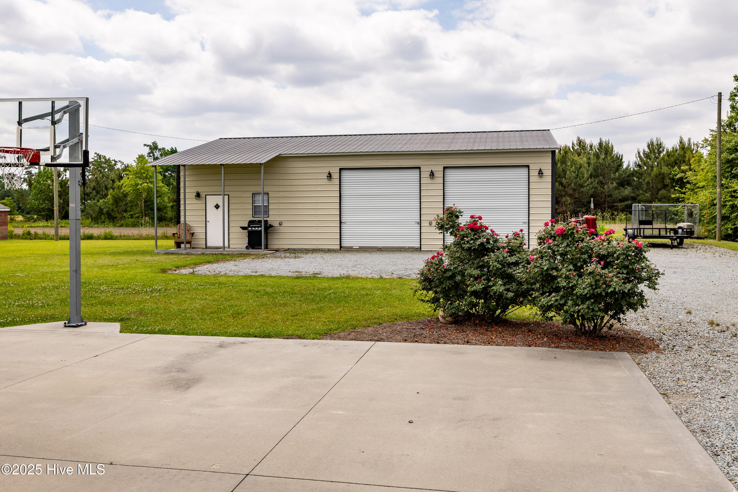 430 Rose Road Newton Grove, NC 28366 - Photo 5 of 48 430 Rose Rd36