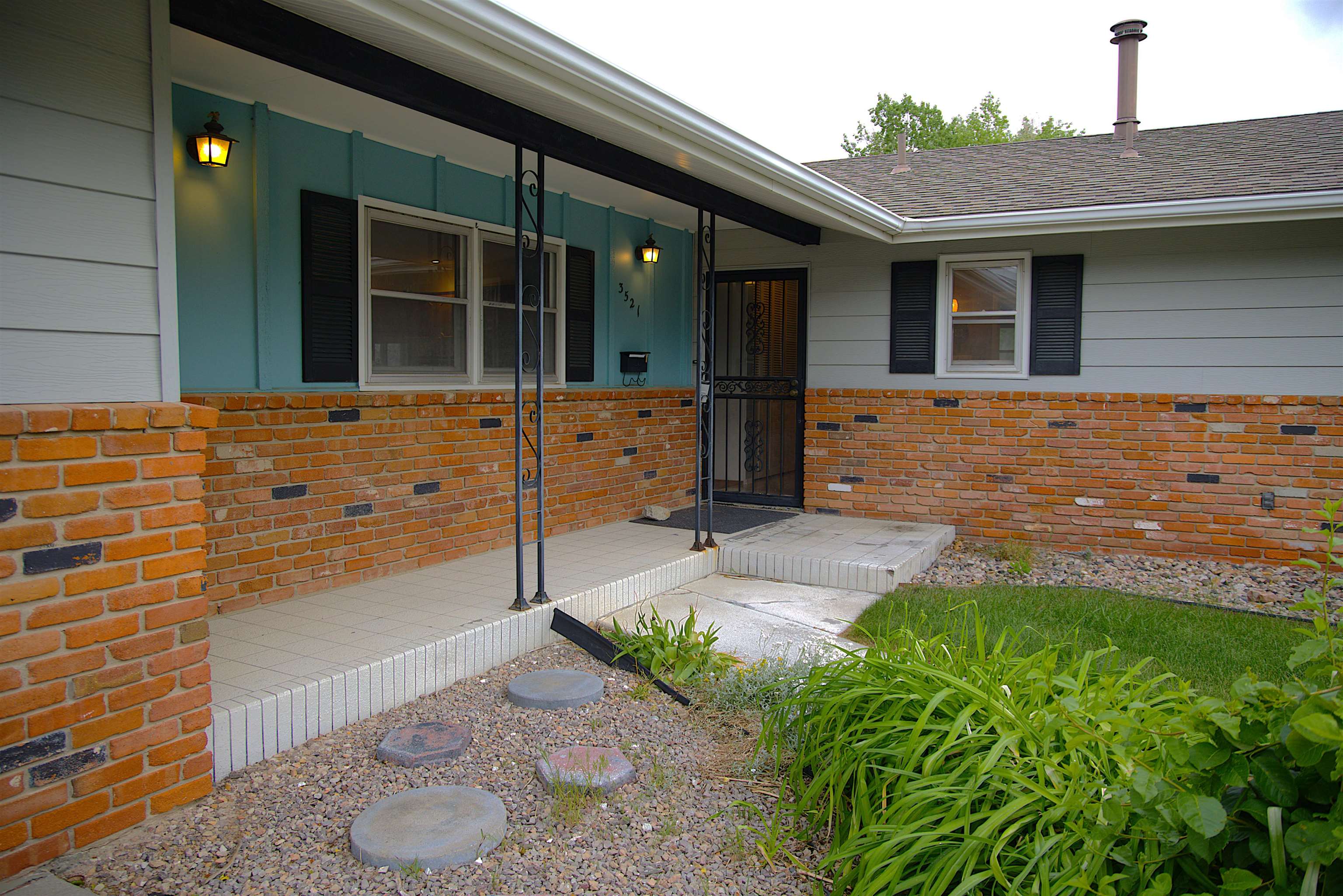 3521 Navarre Road Casper, WY 82604 - Photo 2 of 36