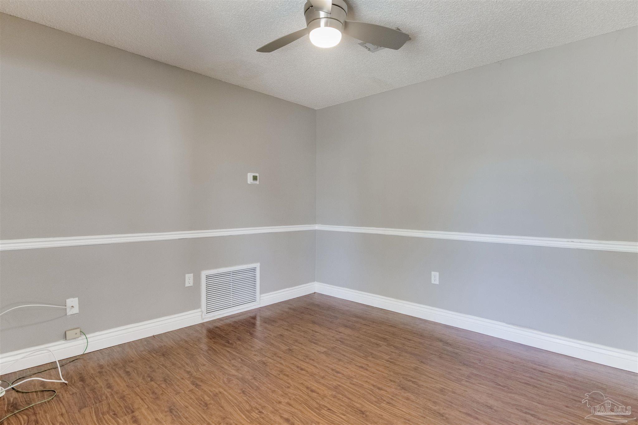 513 Turnberry Road Cantonment, FL 32533 - Photo 5 of 58 Gallery Image 5