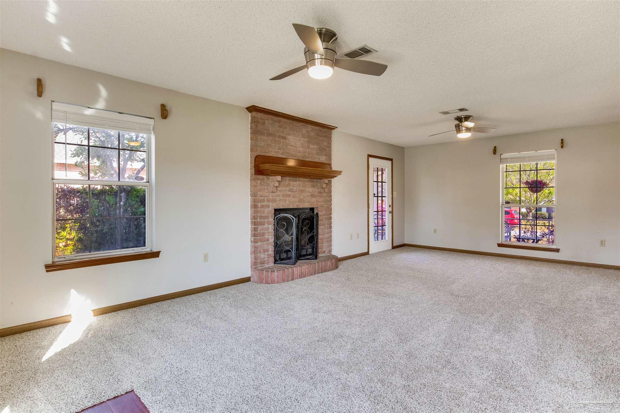 513 Turnberry Road Cantonment, FL 32533 - Photo 9 of 58 Gallery Image 9