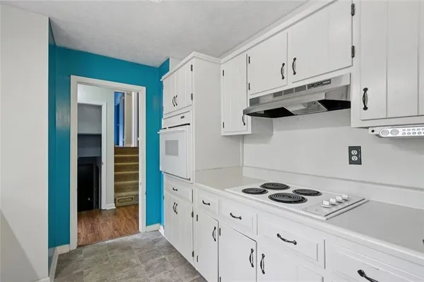 $247,900 | 125 Meadowview Circle, Tyrone, GA 30290