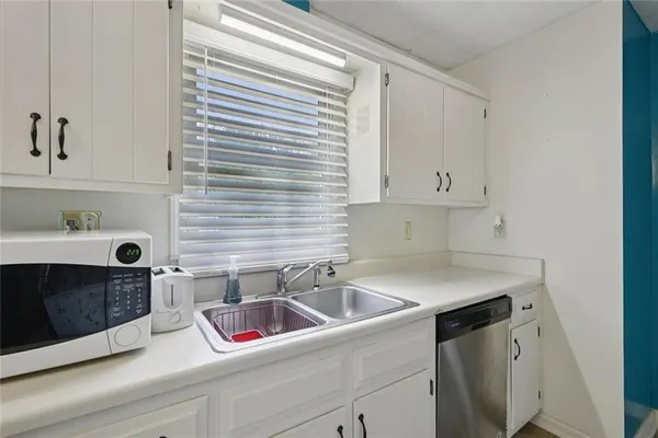 $247,900 | 125 Meadowview Circle, Tyrone, GA 30290