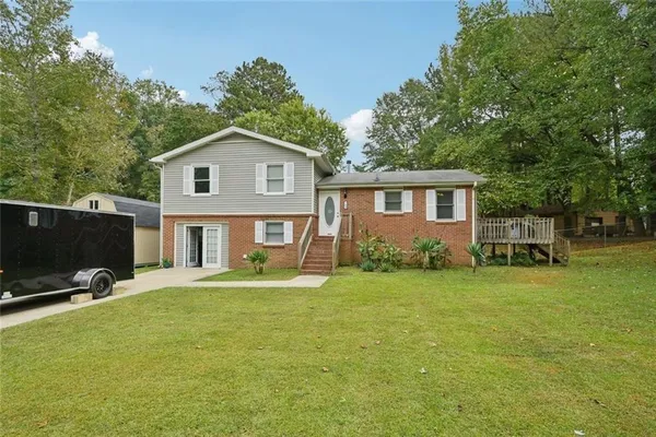 $247,900 | 125 Meadowview Circle, Tyrone, GA 30290