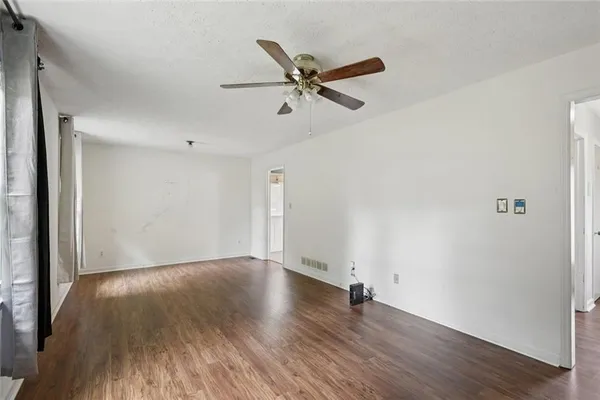 $247,900 | 125 Meadowview Circle, Tyrone, GA 30290