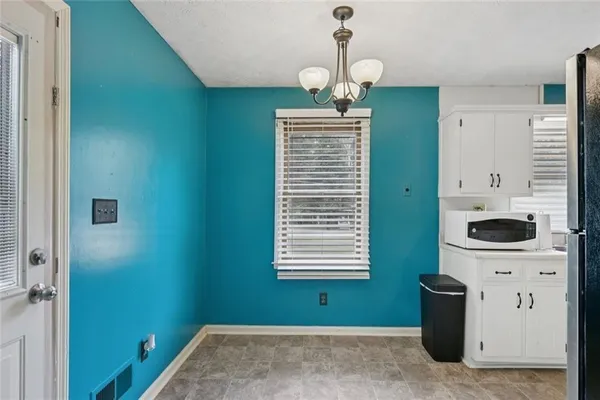 $247,900 | 125 Meadowview Circle, Tyrone, GA 30290