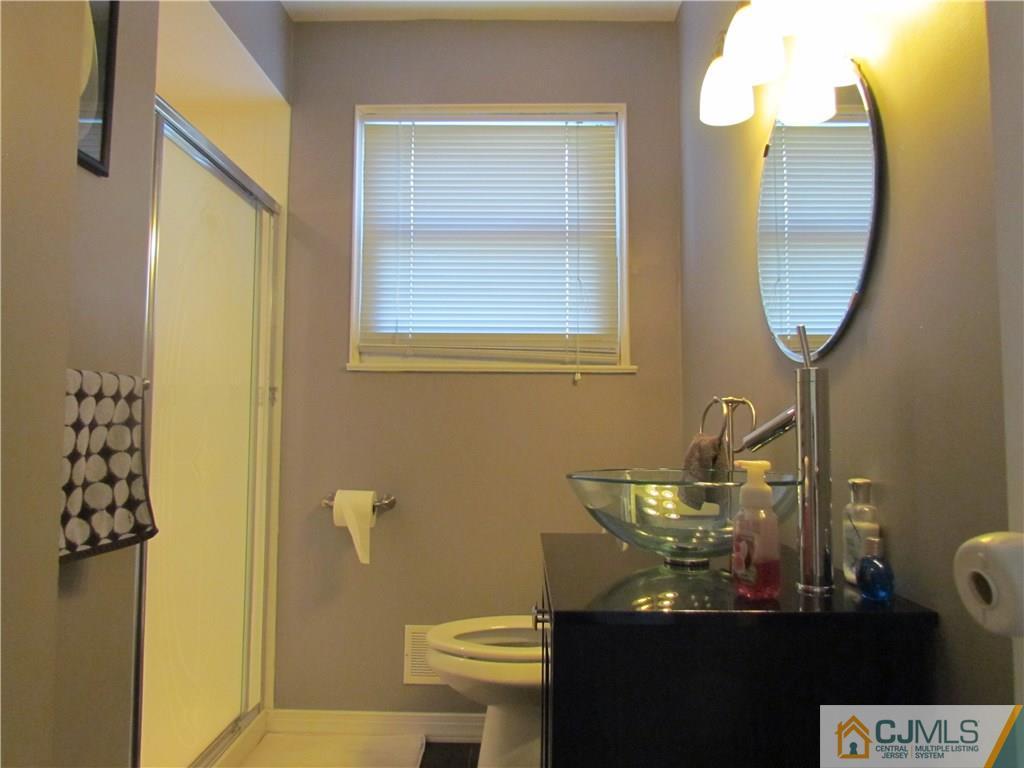 25 Pearl Road East Brunswick, NJ 08816 - Photo 6 of 24 Gallery Image 6