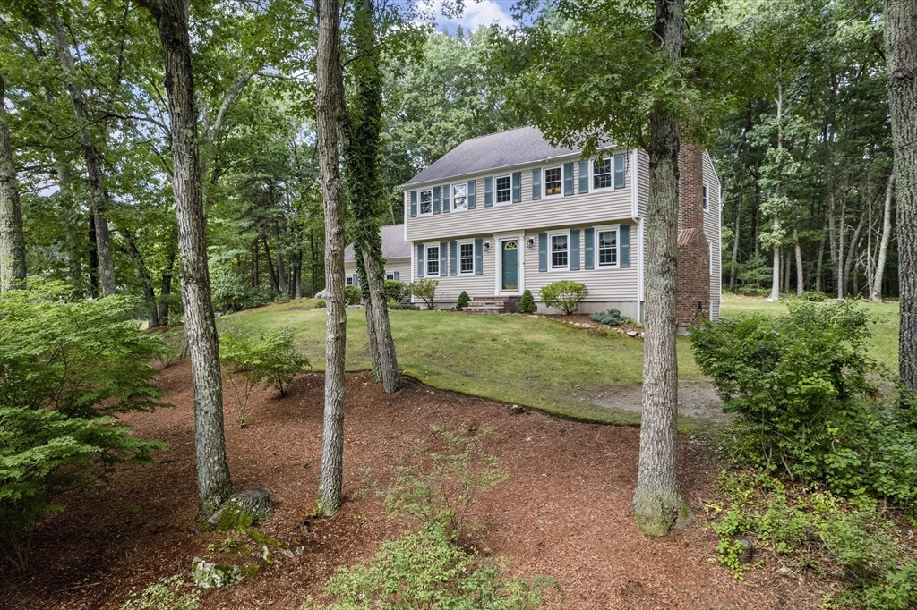 10 Higate Road Chelmsford, MA 01824 - Photo 1 of 40 Gallery Image 1