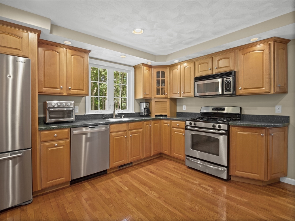 10 Higate Road Chelmsford, MA 01824 - Photo 13 of 40 Gallery Image 13