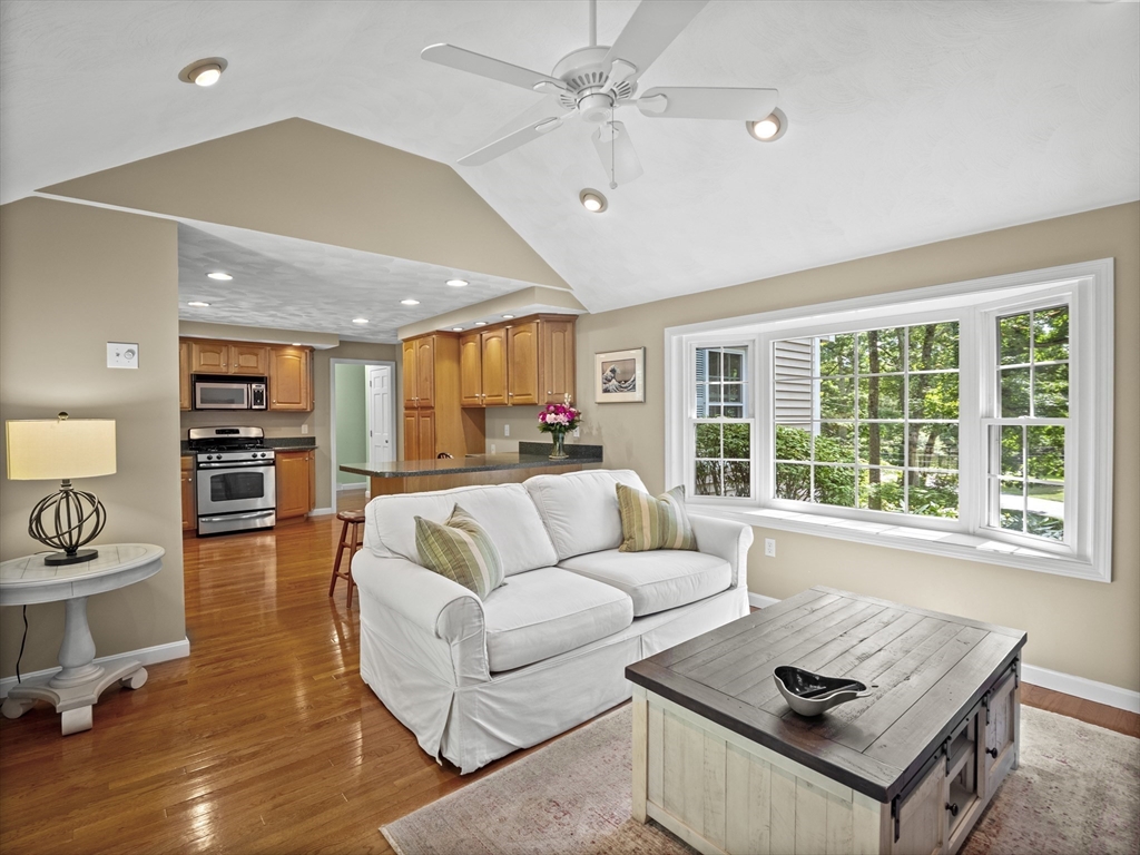 10 Higate Road Chelmsford, MA 01824 - Photo 16 of 40 Gallery Image 16