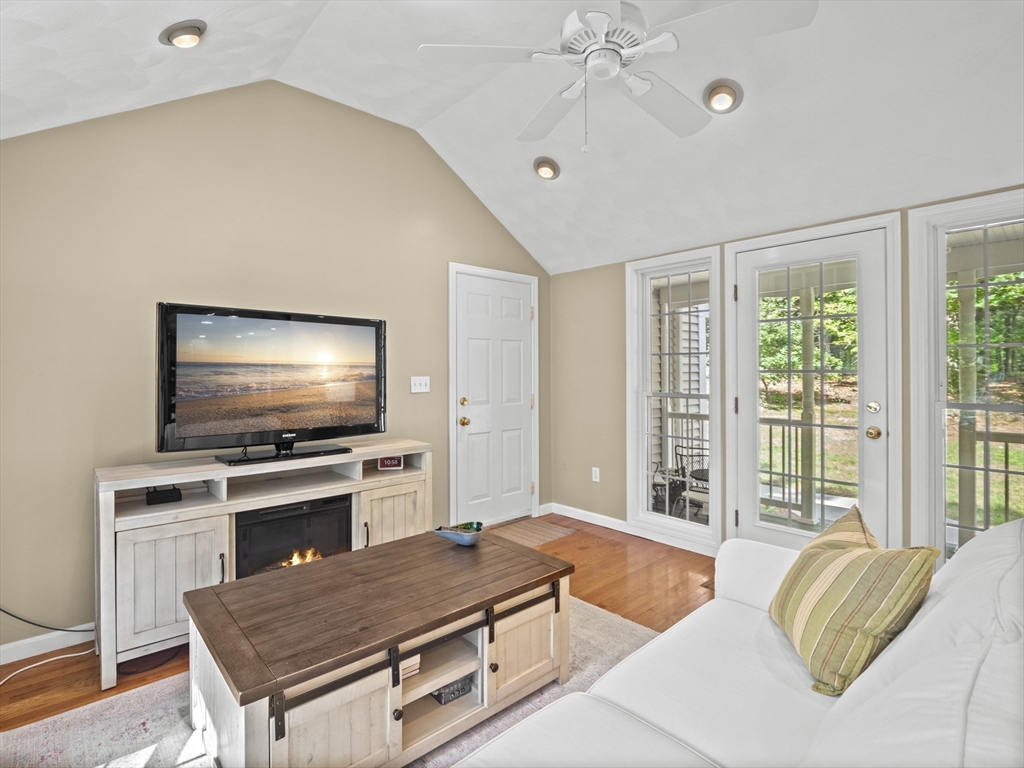 10 Higate Road Chelmsford, MA 01824 - Photo 17 of 40 Gallery Image 17