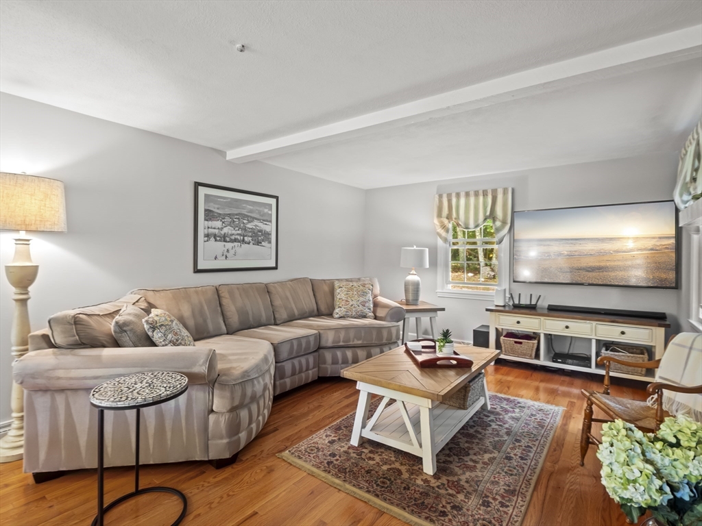 10 Higate Road Chelmsford, MA 01824 - Photo 7 of 40 Gallery Image 7
