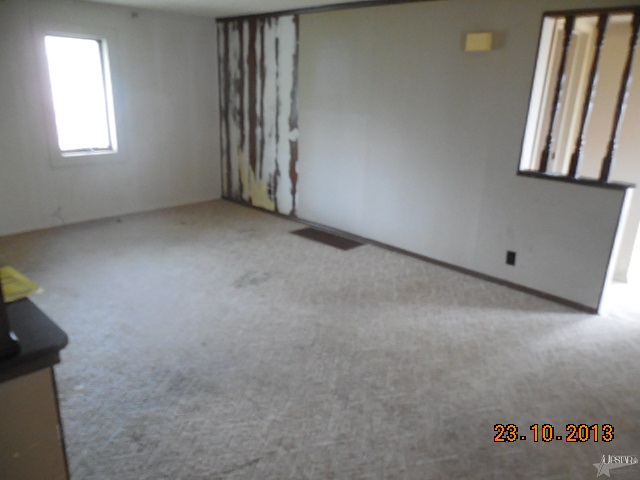 1821 West Till Road Fort Wayne, IN 46818 - Photo 2 of 8