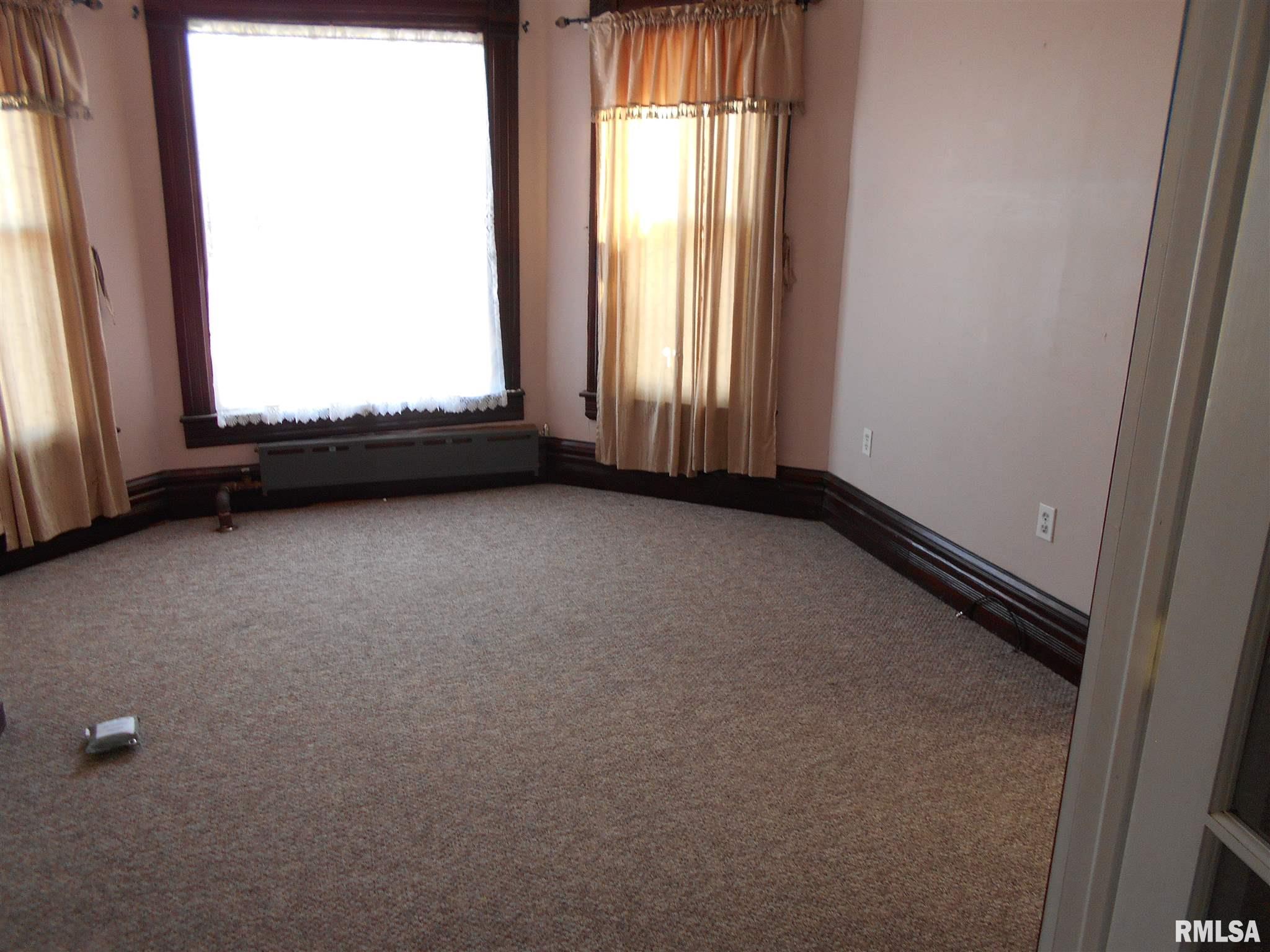 800 North Lafayette Street Macomb, IL 61455 - Photo 5 of 12
