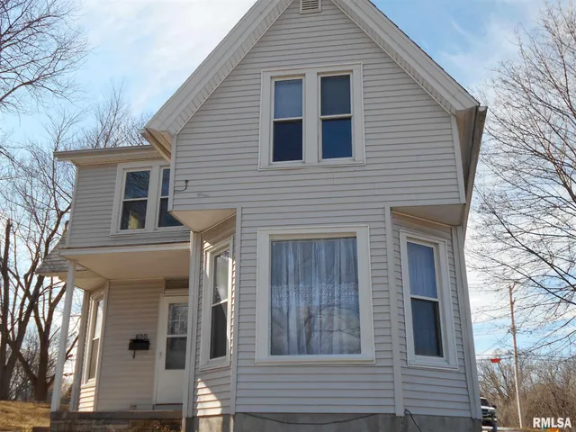 $82,500 | 800 North Lafayette Street, Macomb, IL 61455