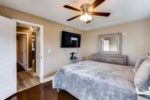 $269,900 | 431 West 98th Street, Chicago, IL 60628