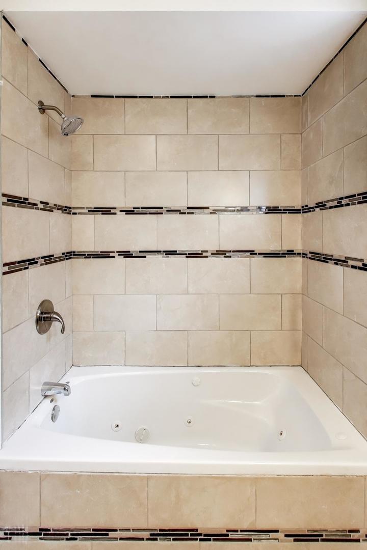 431 West 98th Street Chicago, IL 60628 - Photo 12 of 37