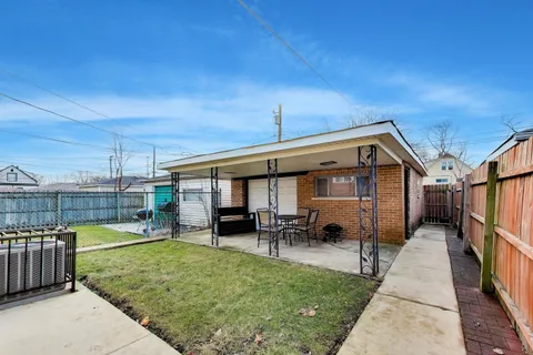 $269,900 | 431 West 98th Street, Chicago, IL 60628
