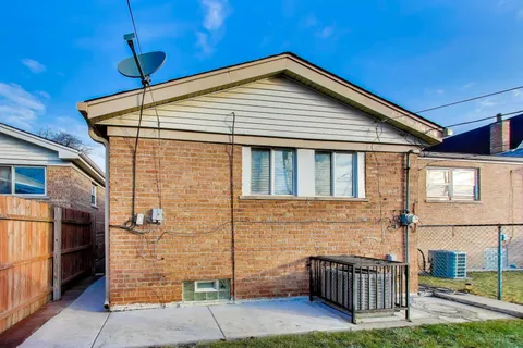 $269,900 | 431 West 98th Street, Chicago, IL 60628