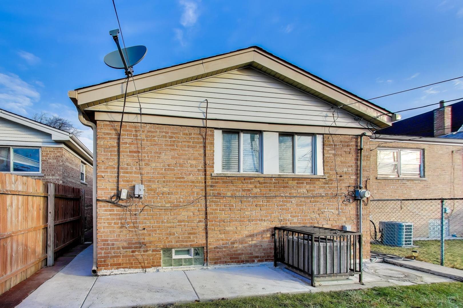 431 West 98th Street Chicago, IL 60628 - Photo 31 of 37