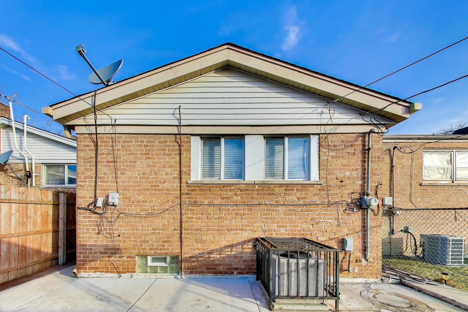 431 West 98th Street Chicago, IL 60628 - Photo 33 of 37