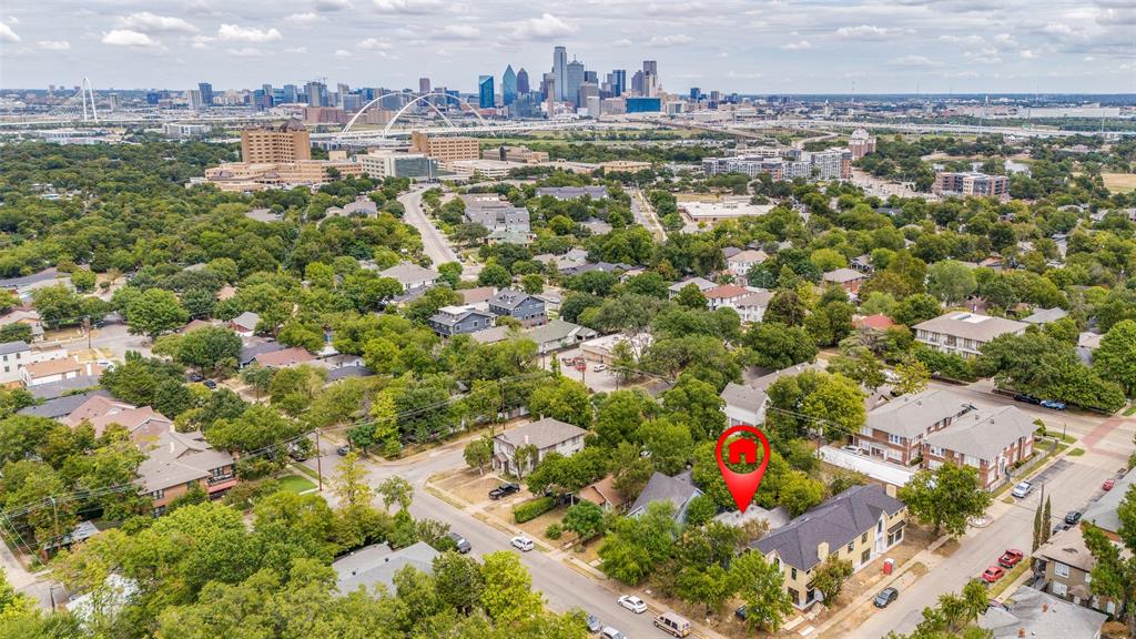 904 Haines Avenue Dallas, TX 75208 - Photo 16 of 24 a view of a city