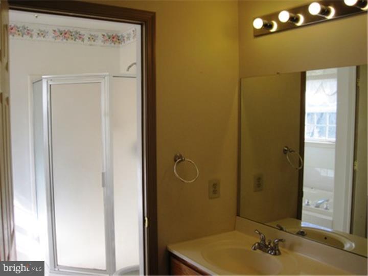 2013 Deer Ridge Drive Pottstown, PA 19464 - Photo 13 of 19