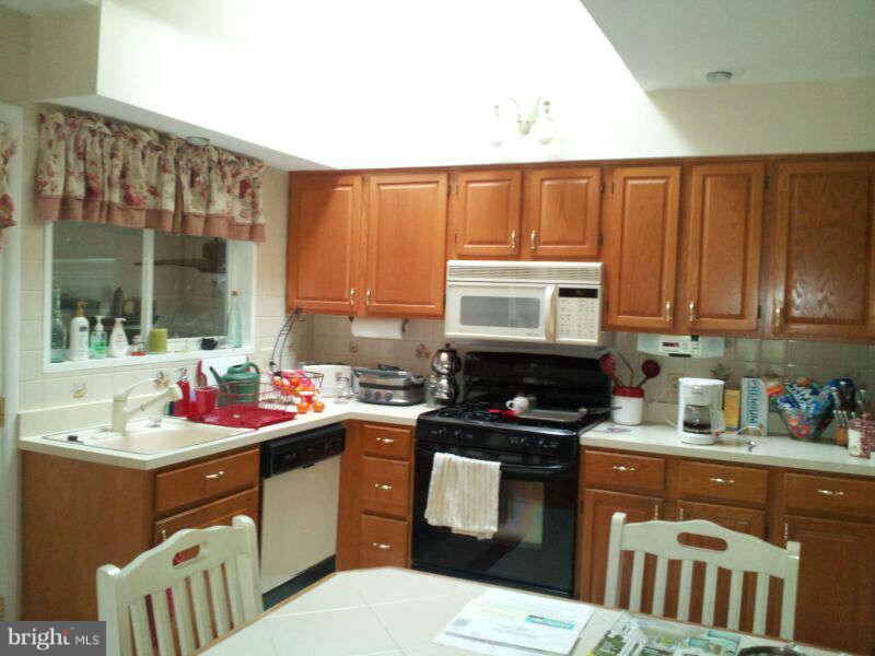 30 Wilelinor Drive Edgewater, MD 21037 - Photo 7 of 30 Kitchen