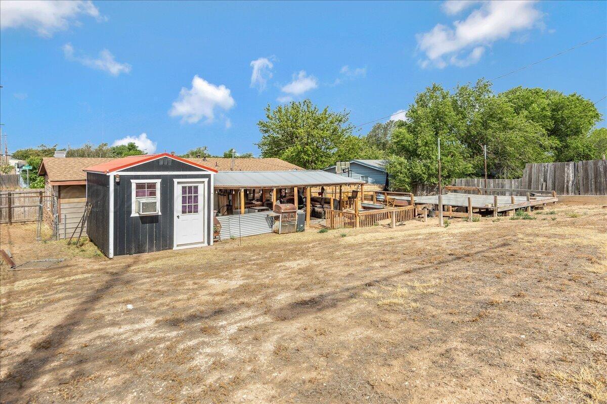 2400 Hickory Street Amarillo, TX 79107 - Photo 14 of 17 14-Rear