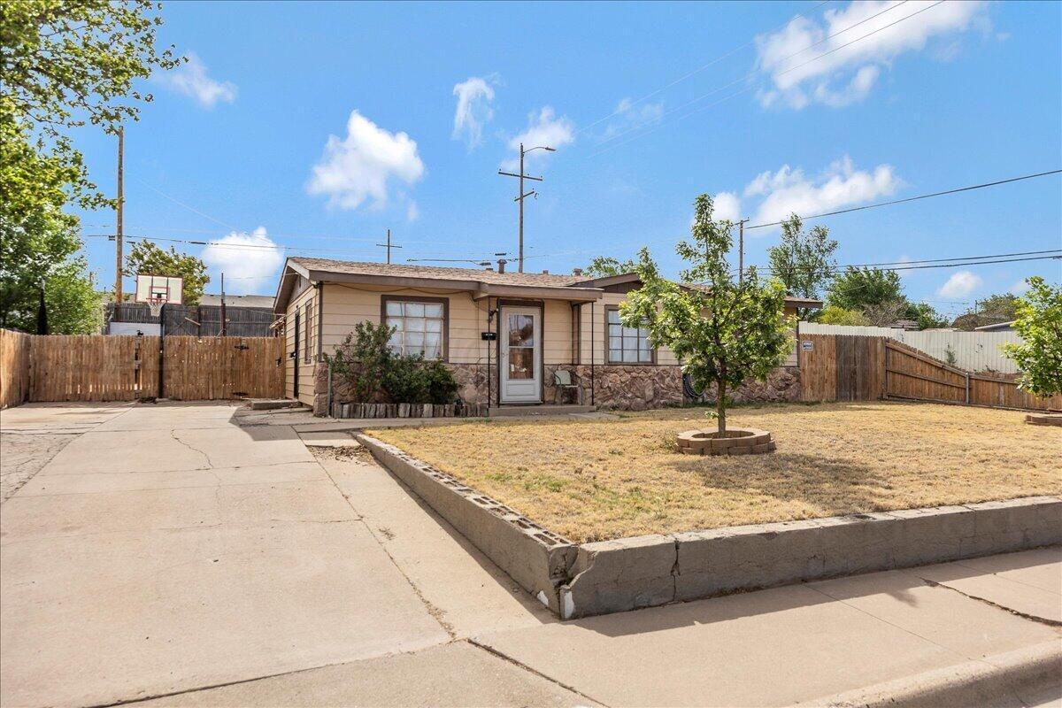 2400 Hickory Street Amarillo, TX 79107 - Photo 2 of 17 02-Front 2