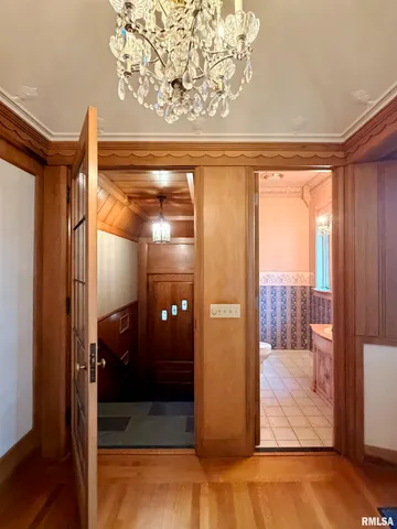 $995,000 | 4775 North Grandview Drive, Peoria Heights, IL 61616