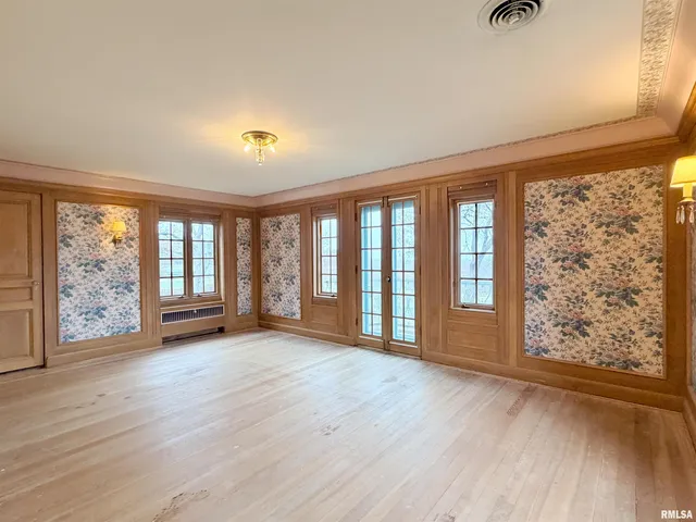 $995,000 | 4775 North Grandview Drive, Peoria Heights, IL 61616