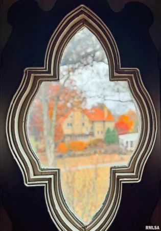 $995,000 | 4775 North Grandview Drive, Peoria Heights, IL 61616