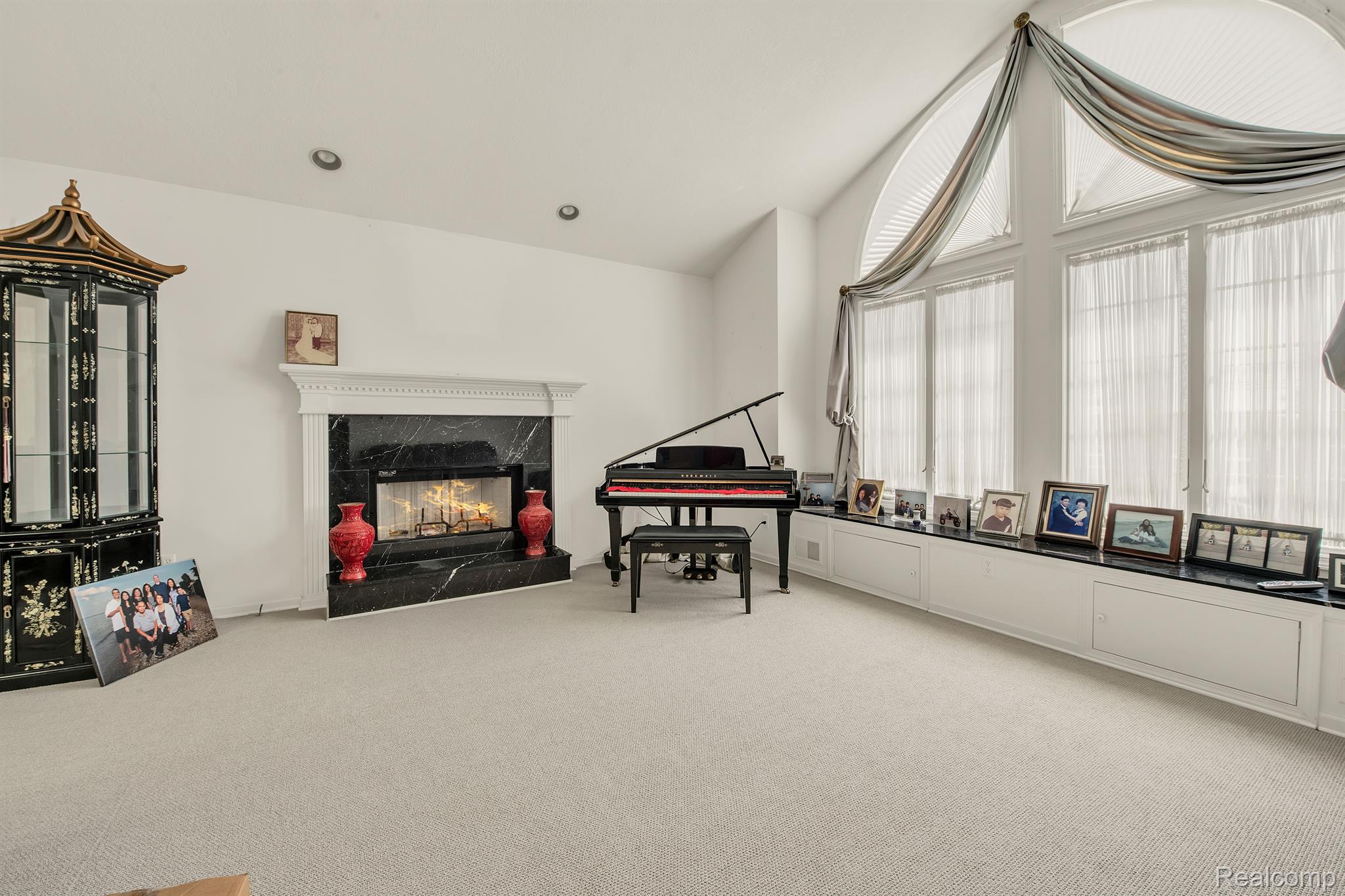 23890 Hall Road Trenton, MI 48183 - Photo 27 of 39 Gallery Image 27