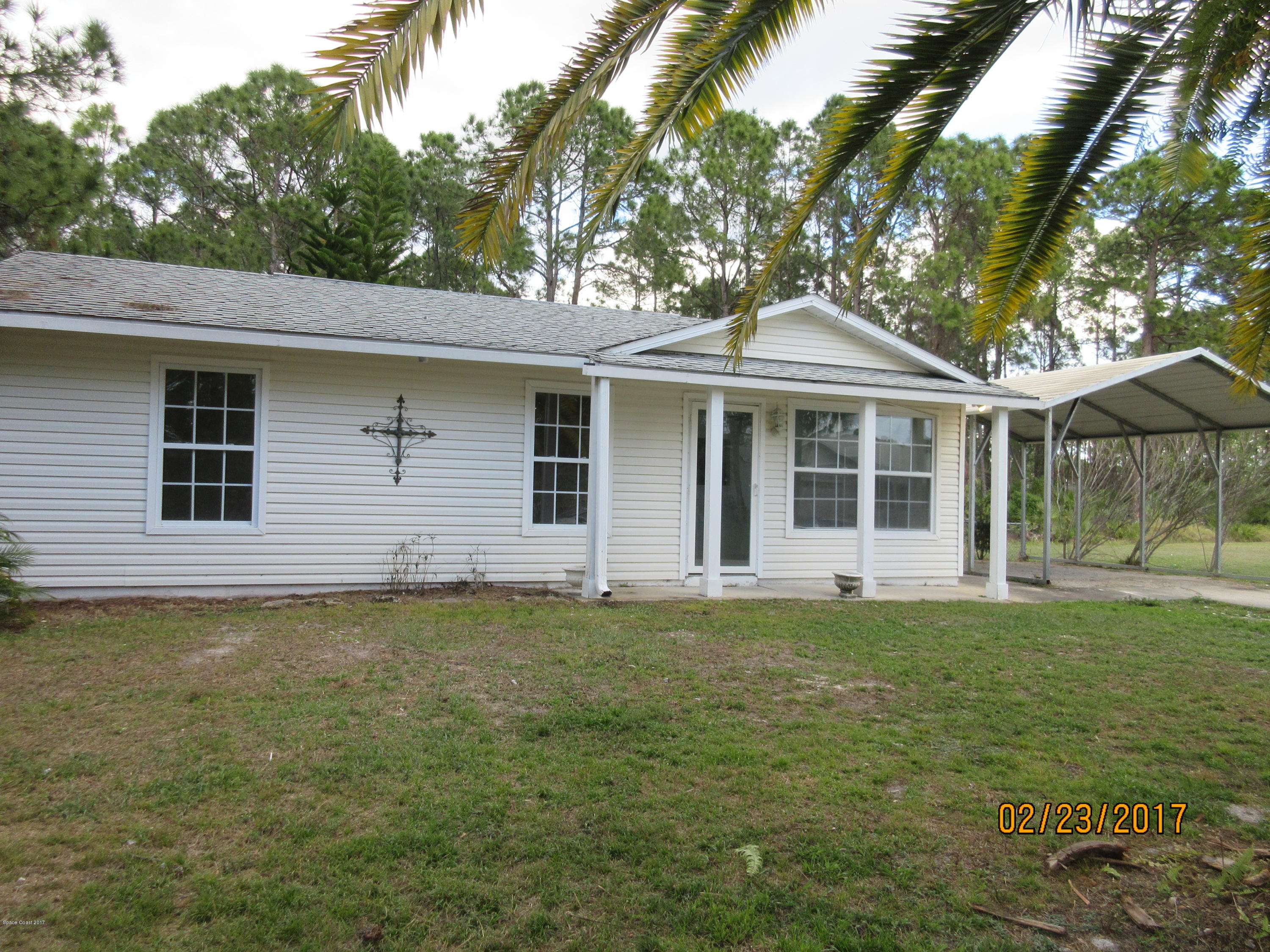 313 Danis Road Southwest Palm Bay, FL 32908 - Photo 2 of 13 IMG_3111