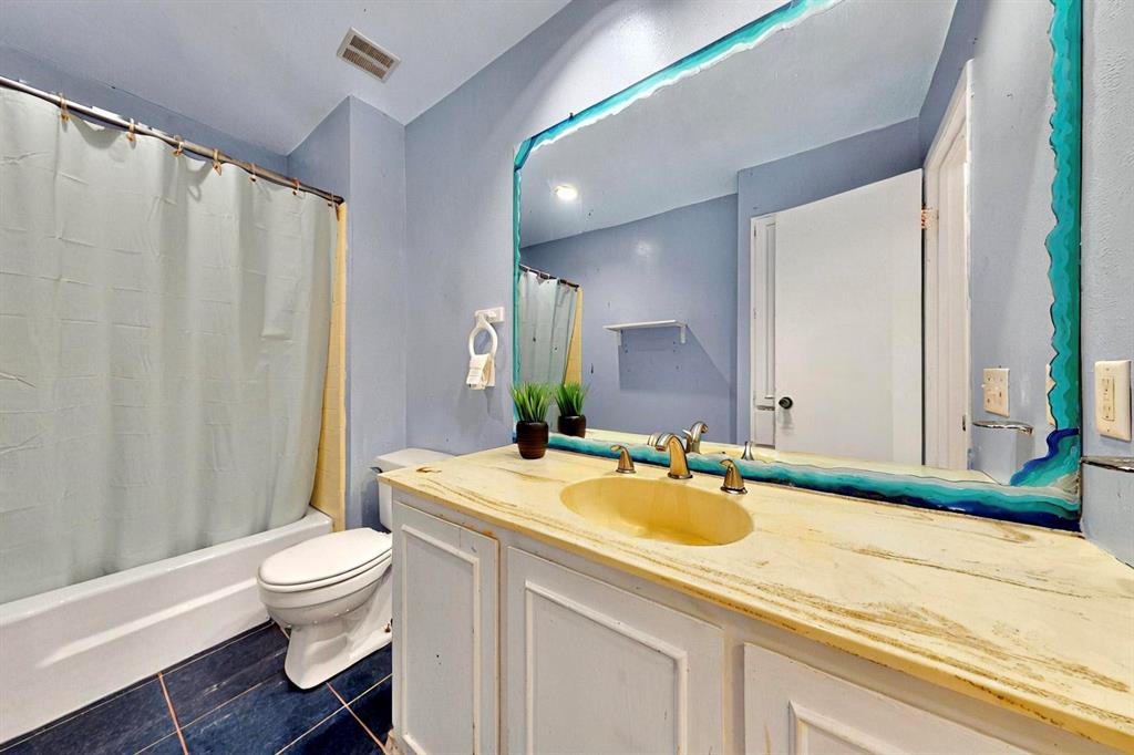 3714 Burning Tree Lane Garland, TX 75042 - Photo 18 of 36