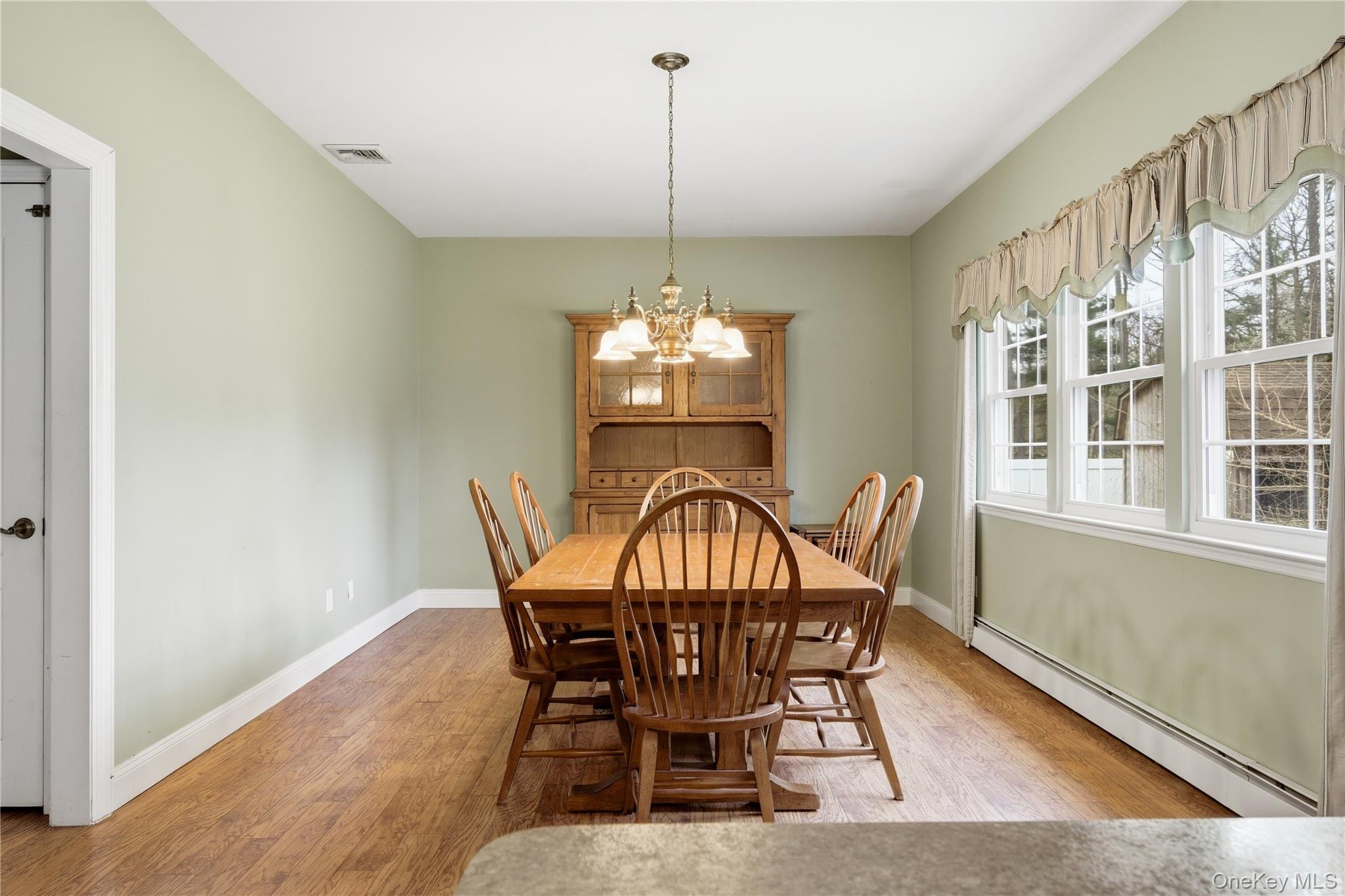 33 Timber Ridge Drive Coram, NY 11727 - Photo 12 of 24