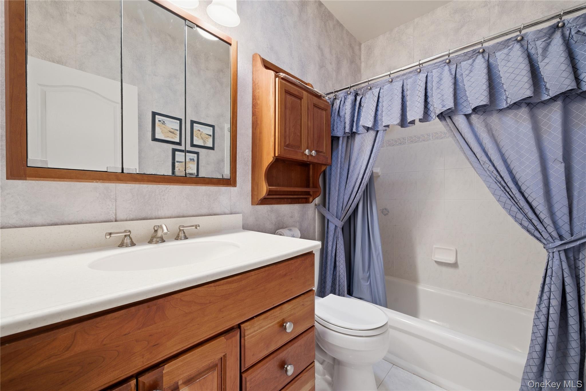 33 Timber Ridge Drive Coram, NY 11727 - Photo 14 of 24