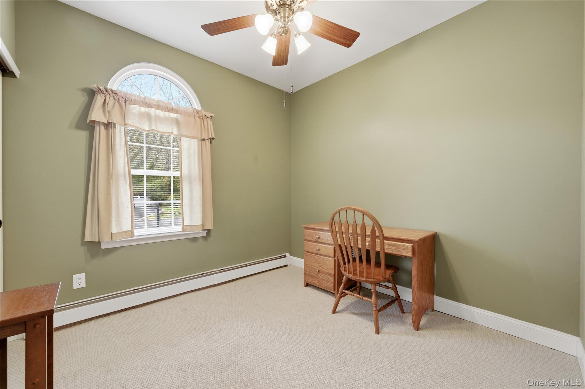 33 Timber Ridge Drive Coram, NY 11727 - Photo 15 of 24